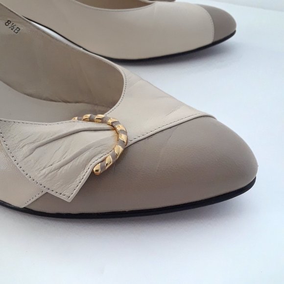 Vintage 60s/70s Ivory Fine Leather Short Heel Pumps Size 8.5 - Picture 8 of 16